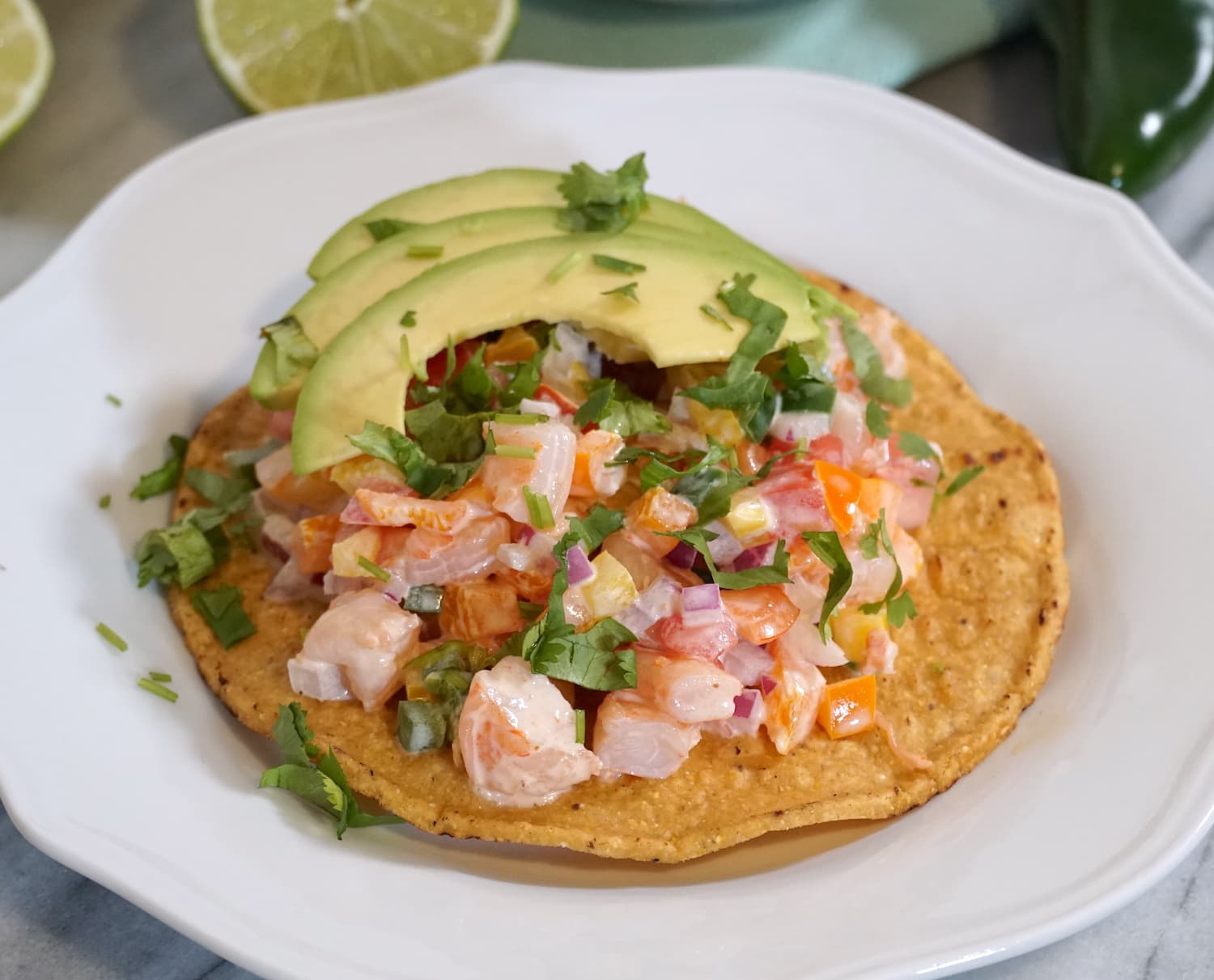 tostada de ceviche de camaron