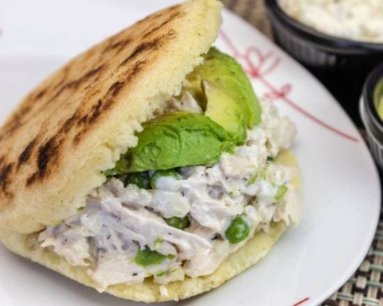 Arepa Reina Pepiada