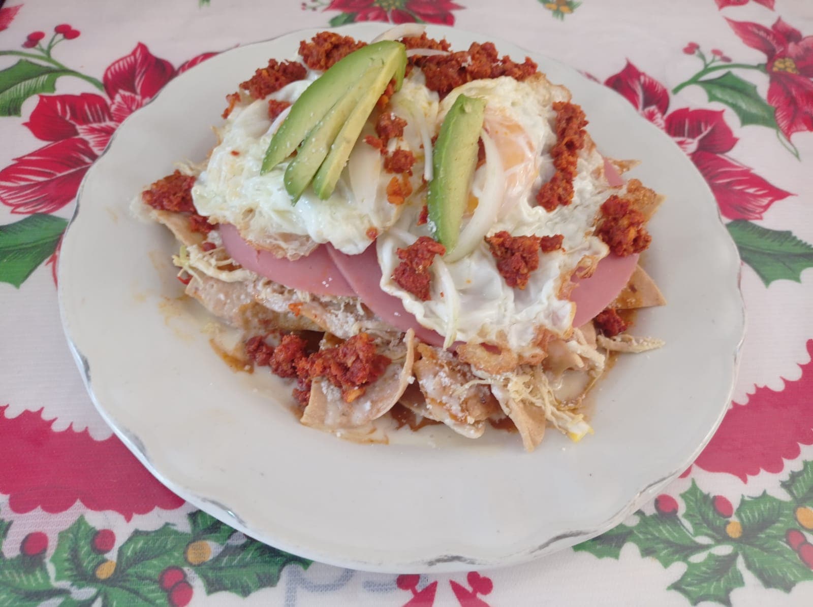 Chilaquiles con Chorizo