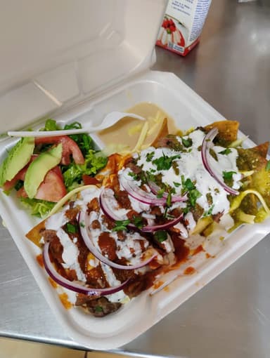 Chilaquilesybebida