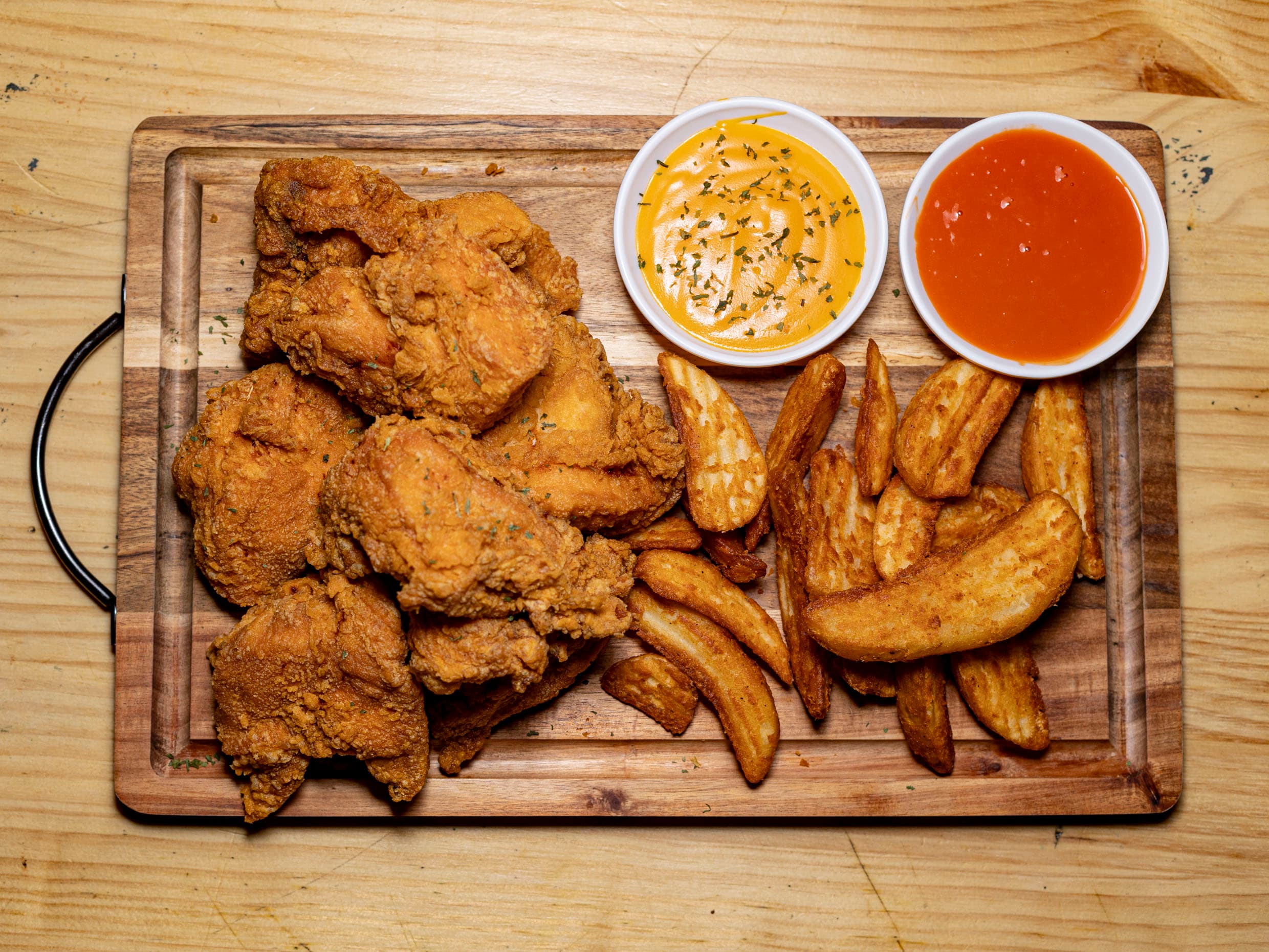 Combo 3 (8 Alitas + Papas peq + Bebida)