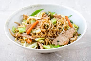 Pasta Yakisoba de Cerdo