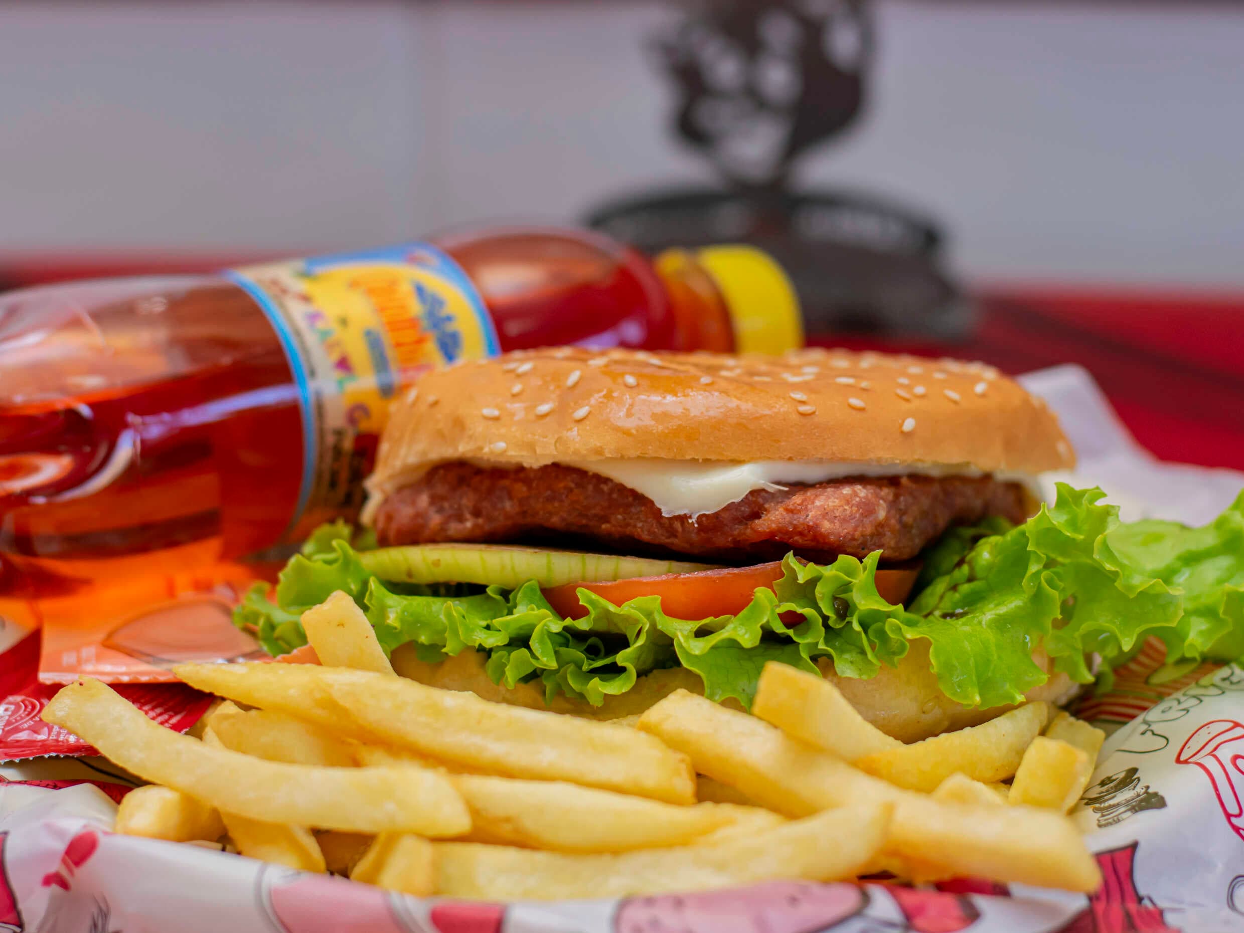 Combo Hamburguesa Sencilla + Papas + Gaseosa
