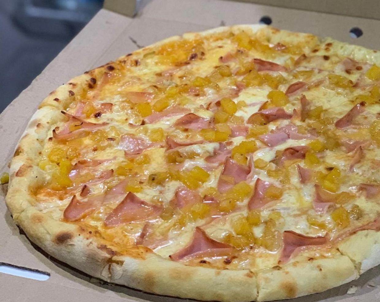 Pizza Hawaiana Grande (8 Rebanadas)