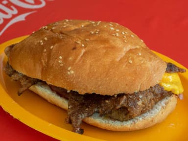Torta de Jamón con Queso Panela y Queso Amarillo