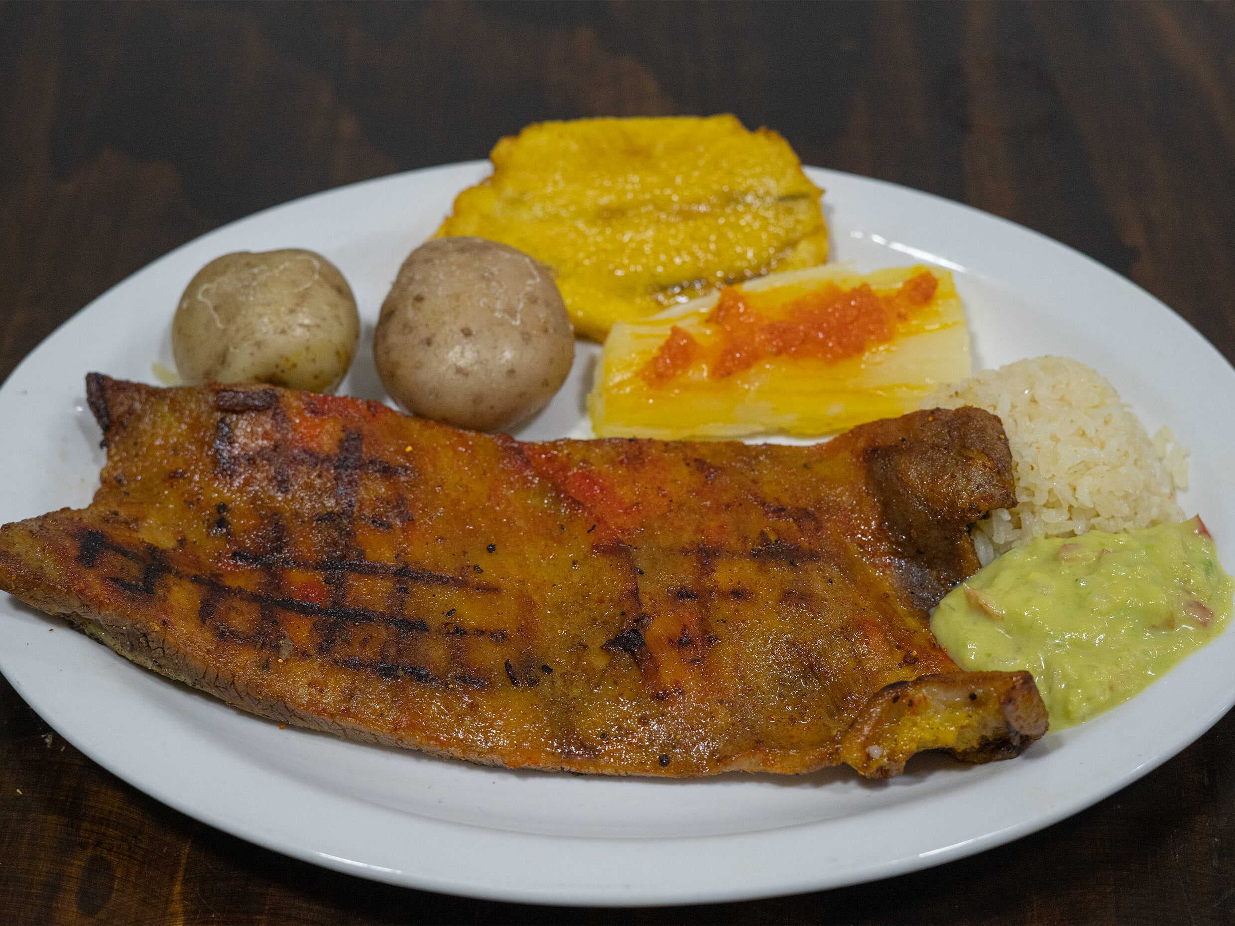 Sobrebarriga en Salsa o Asada