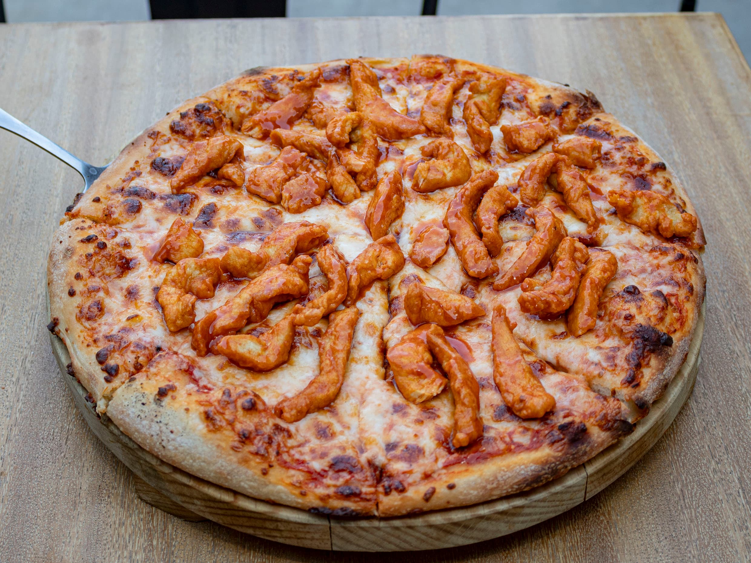 Pizza de Boneless