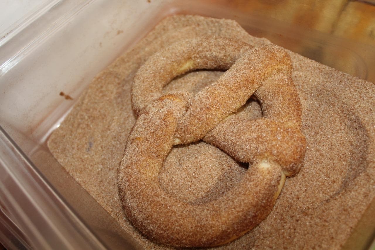 Pretzel Dulce con Canela