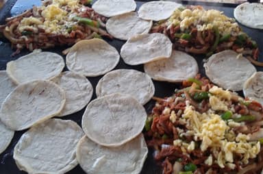 Alambre de Asada con Queso