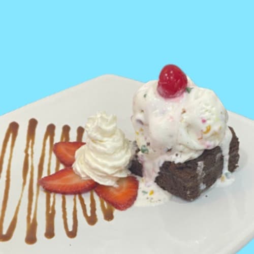 Brownie con Helado y Queso