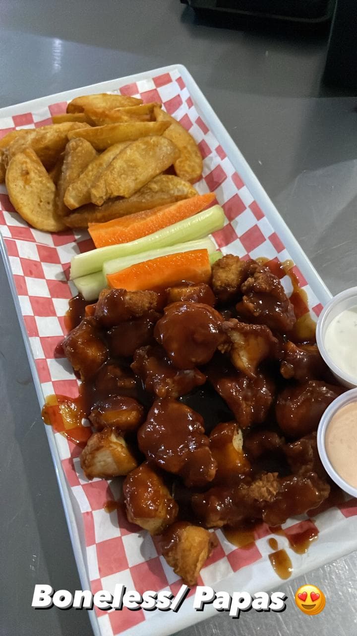 Combo Orden de Boneless + Orden de Papas