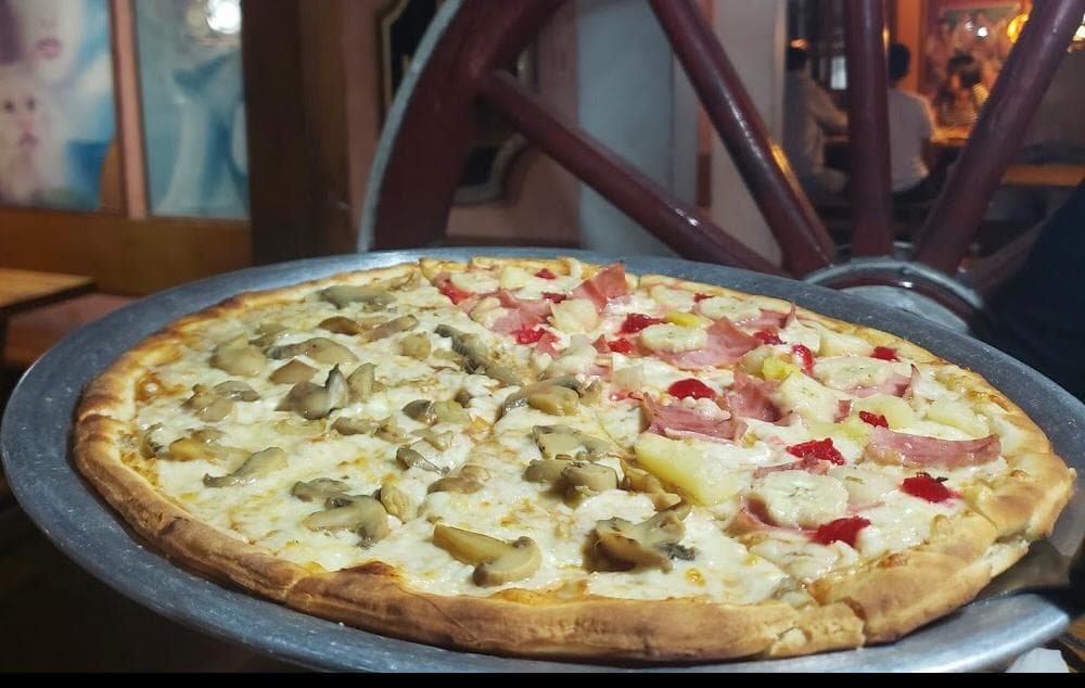 Pizza Especial Rin Rin (con 10 ingredientes)