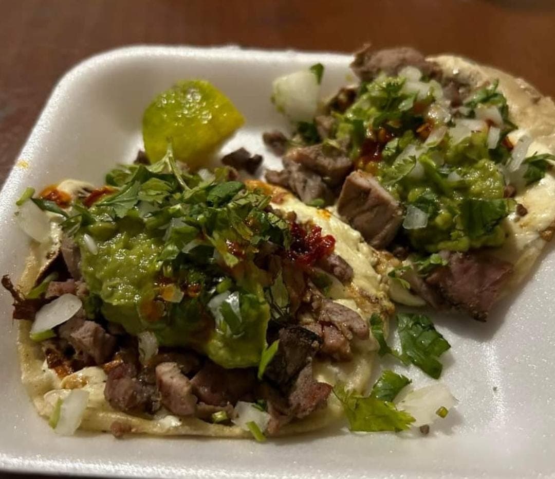 Combo Tacos Especiales / Volcanes
