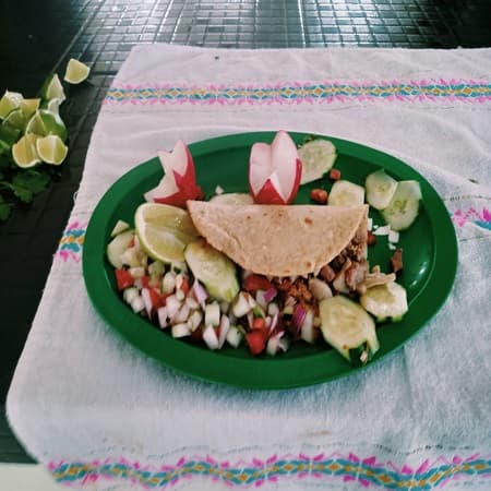 Combo Taco mas Quesadilla y ¡Agua Gratis!