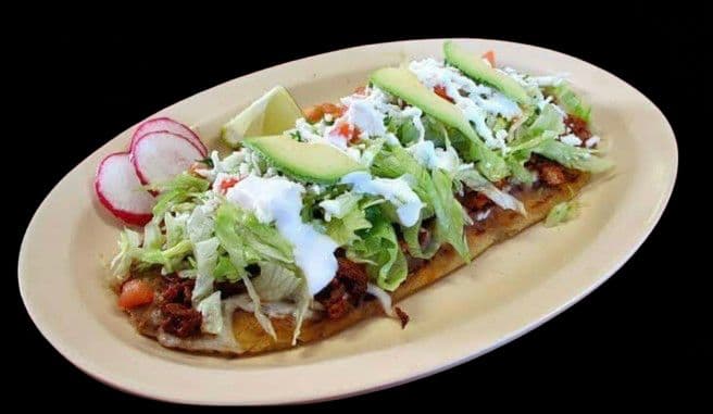 Huaraches de Bistec