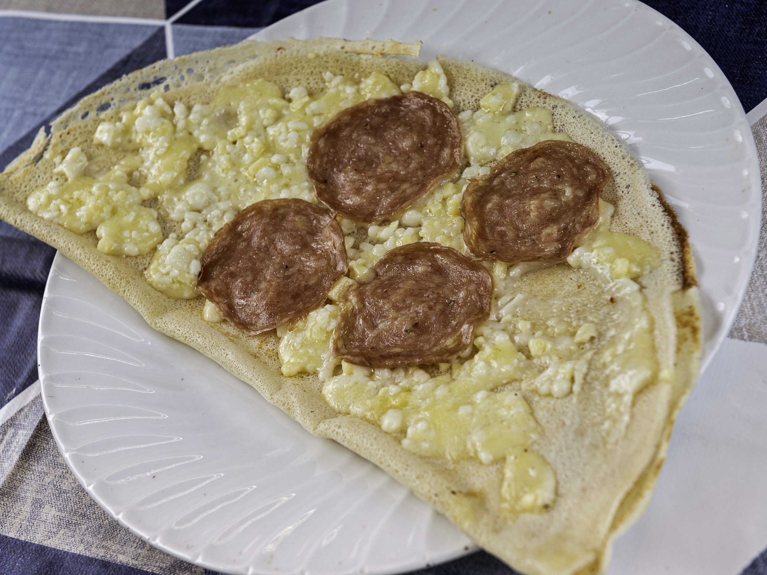 Salami con Queso
