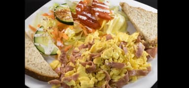 Huevos revueltos con espinacas