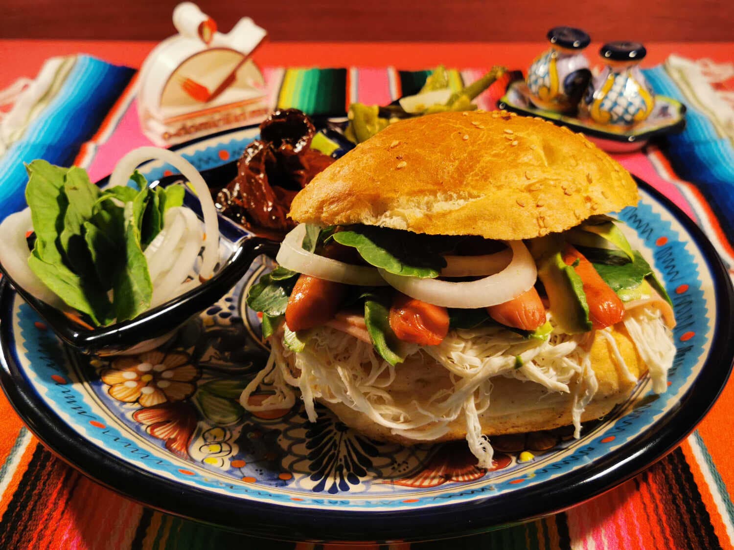 Cemita de Salchicha