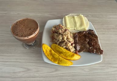 Calentado carne de res