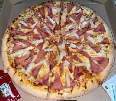 Pizza Hawaiana