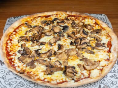 Pizza Champiñones