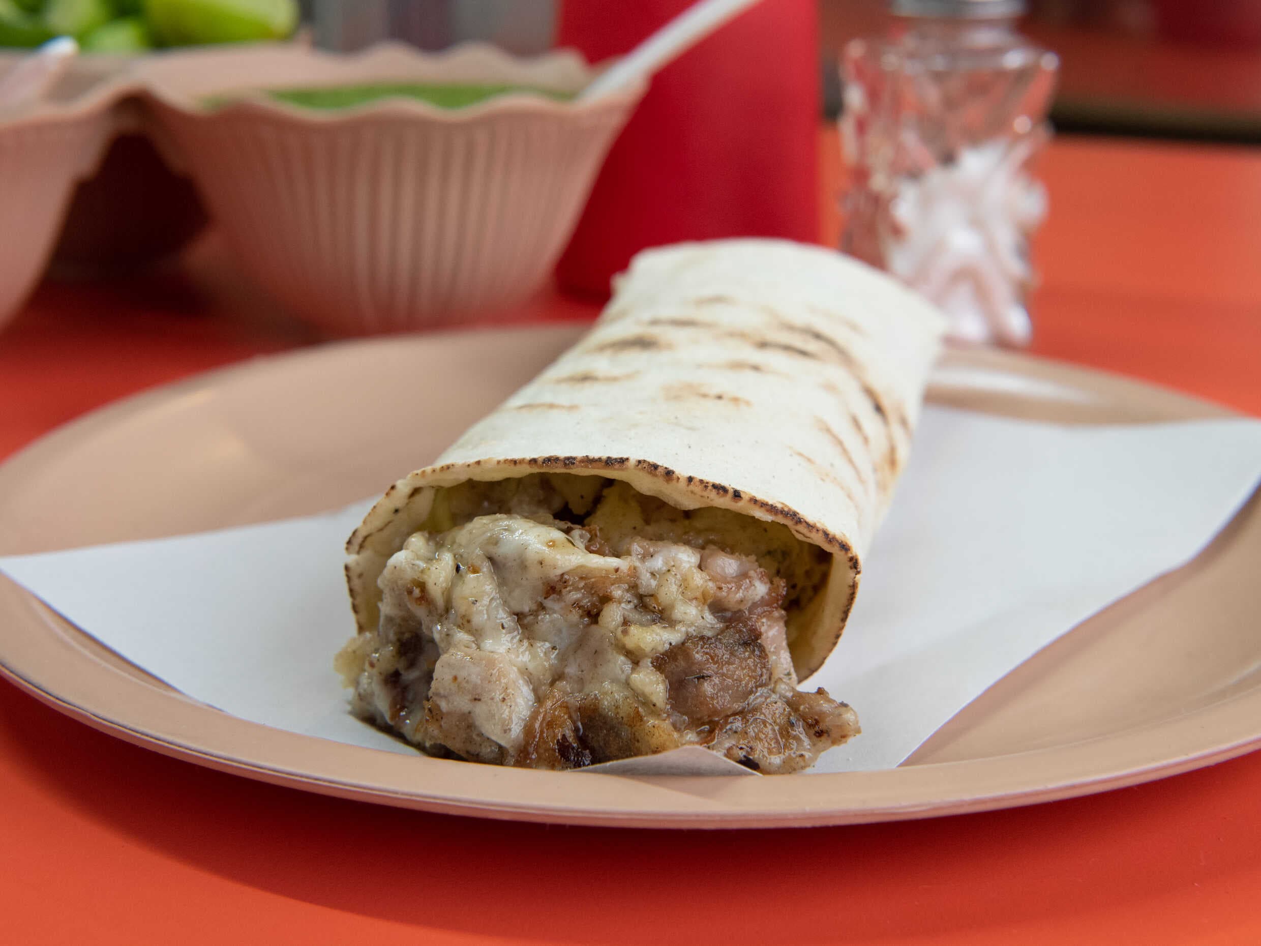 Taco Arabe de Arrachera Con Queso