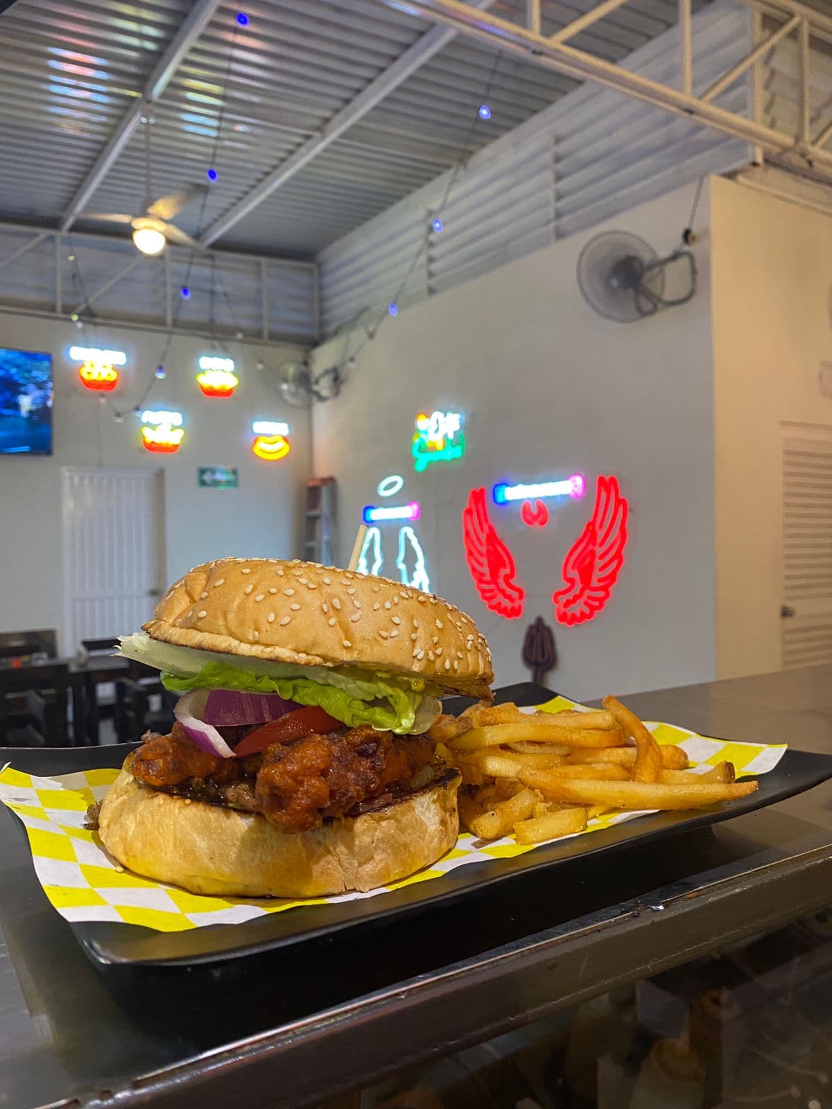 Hamburguesa de Pollo con Papas