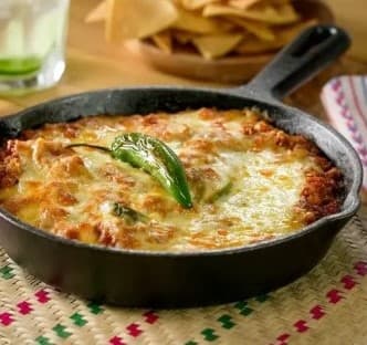 Frijoles con Chorizo y Queso