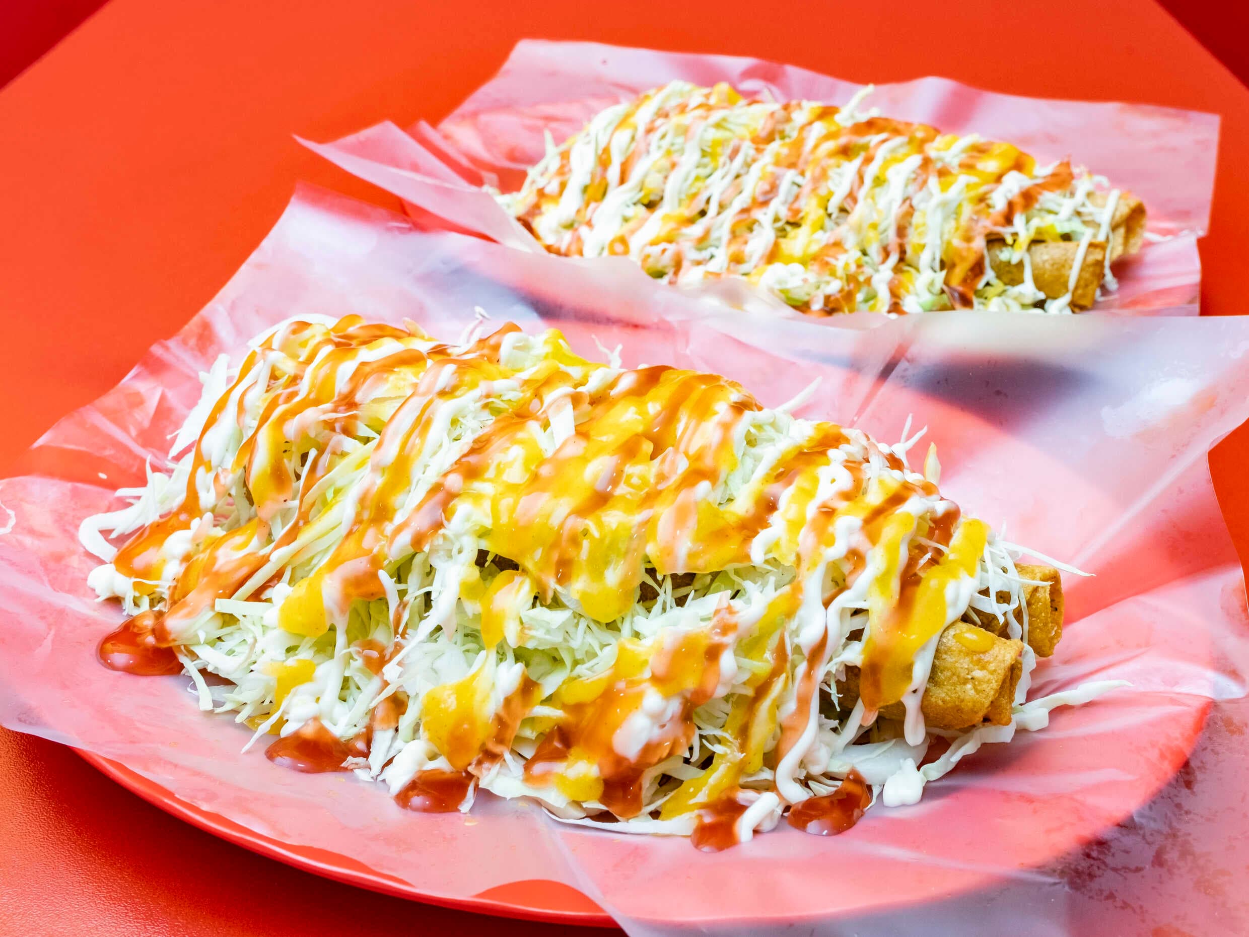 2 Tacos de carne + Repollo + 1 regalia papa pequeñ