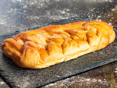 Trenza queso crema y piña