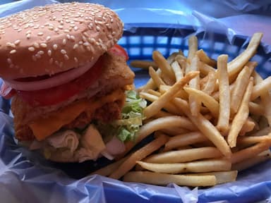 Combo 1 Hamburguesa Pescado con Queso