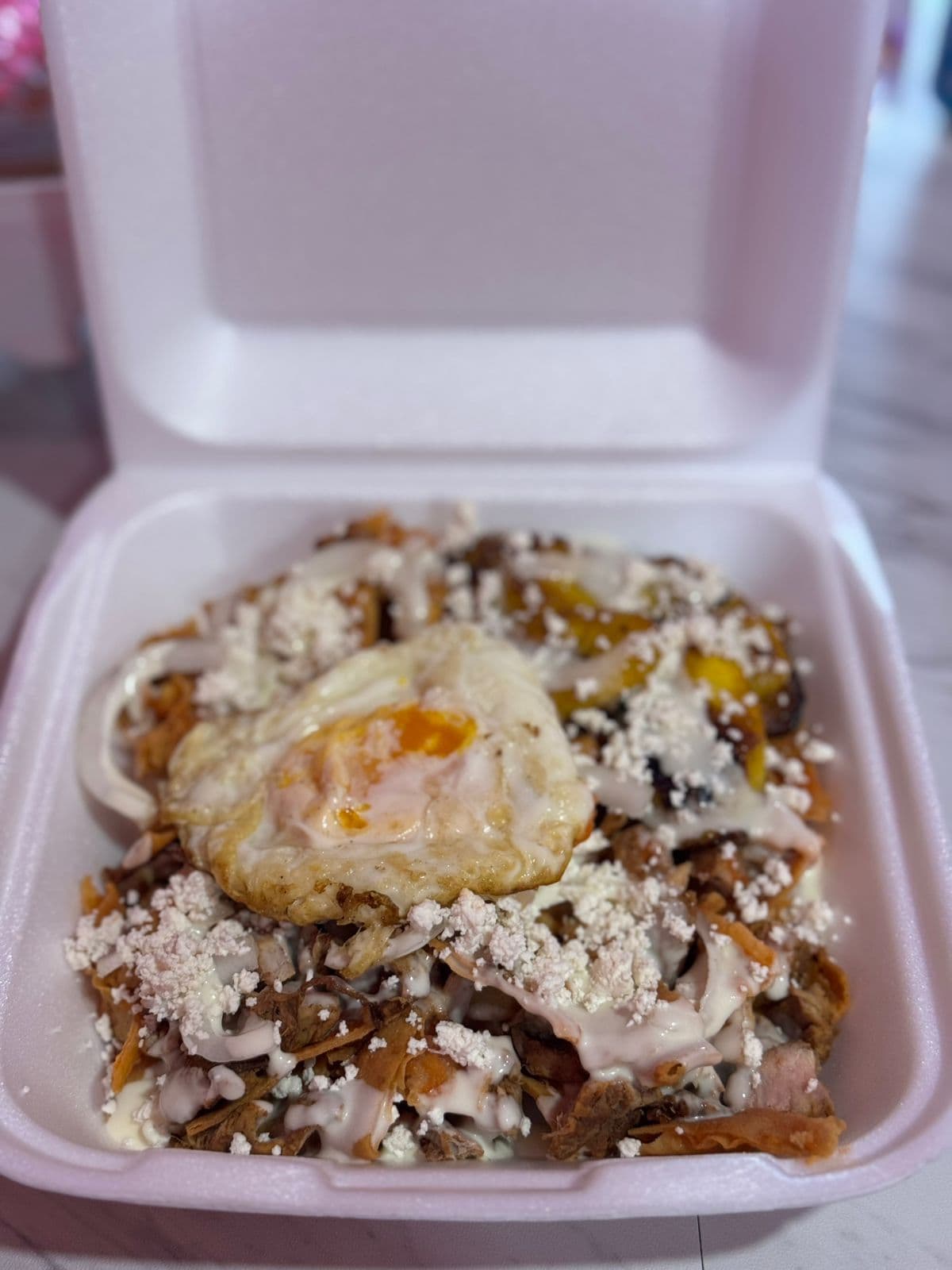 Chilaquiles de Pollo y Huevo