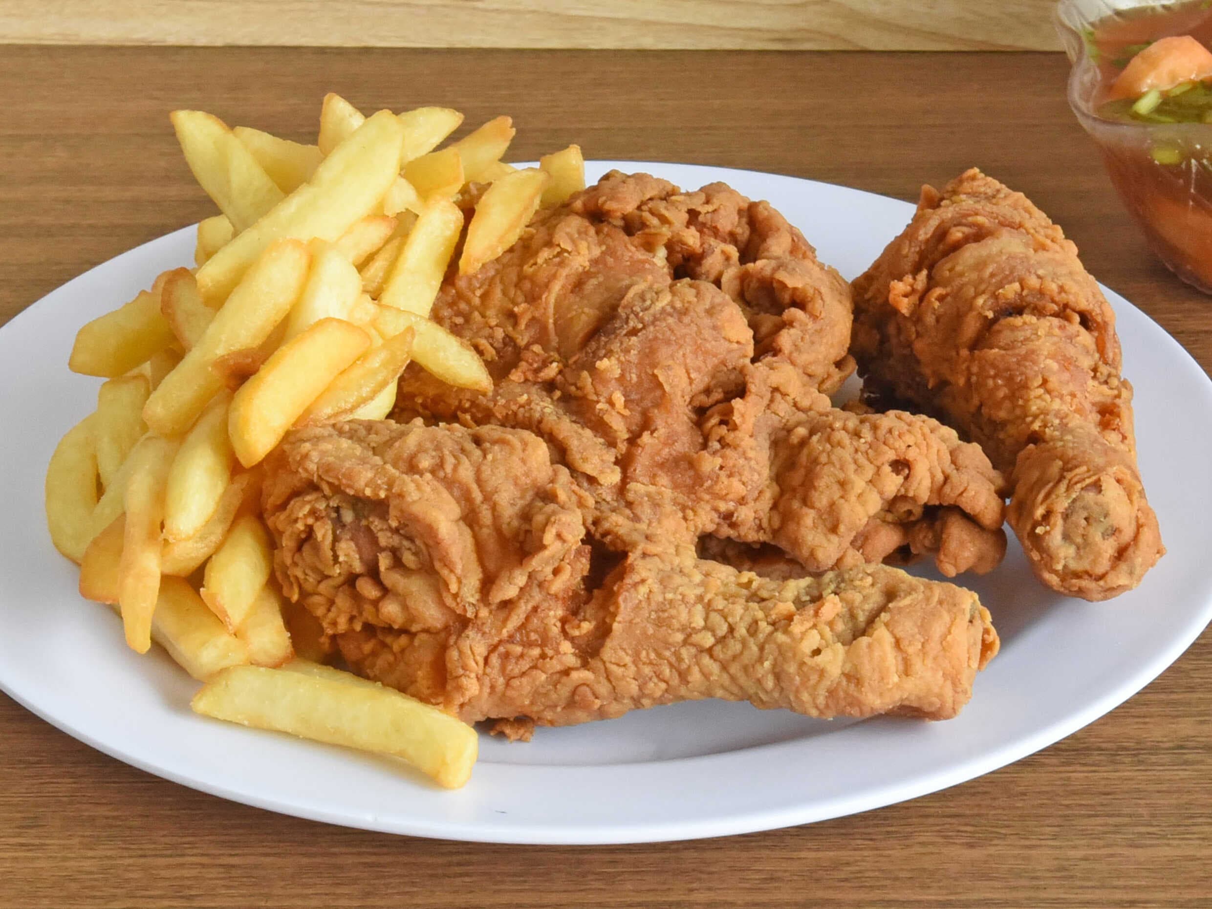 3 Piezas de Pollo con Papas