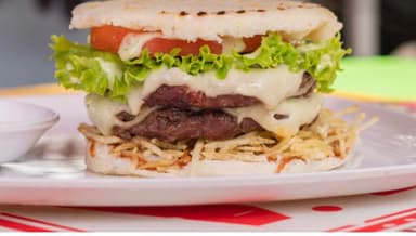 Arepa Burger Doble Carne