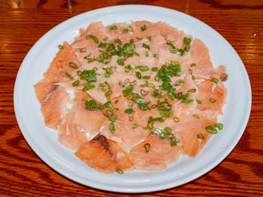 Sashimi de Salmón Ahumado Corte Fino