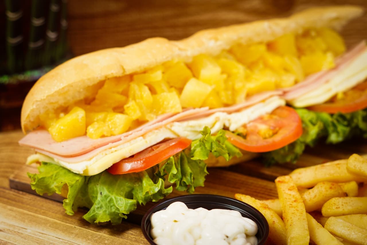 Sándwich Hawaiano