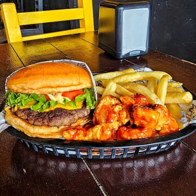 Promo 1 Americana + Papas + 1/2 de Boneless