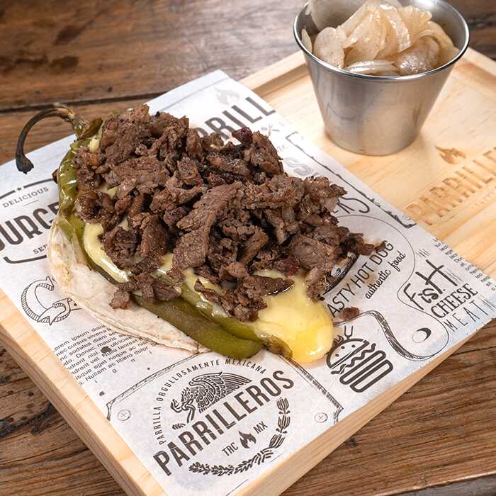 Chilaca Rellena de Carnita Asada