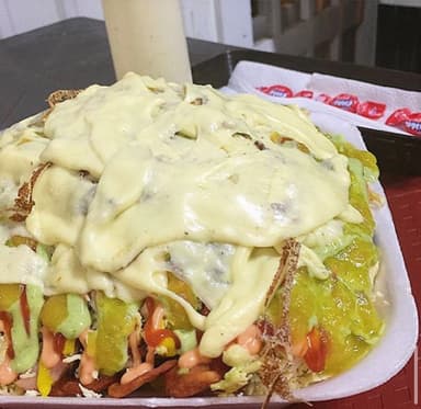 Salchipapa Mega Big Perry 3 Personas + Gaseosa 1.5