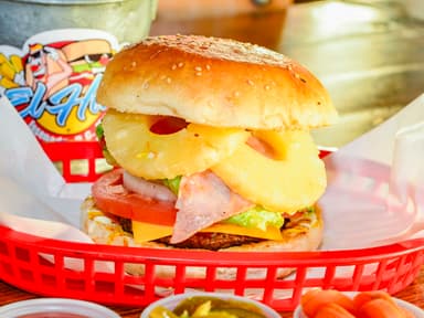 🍍Hamburguesa Hanwaiiana