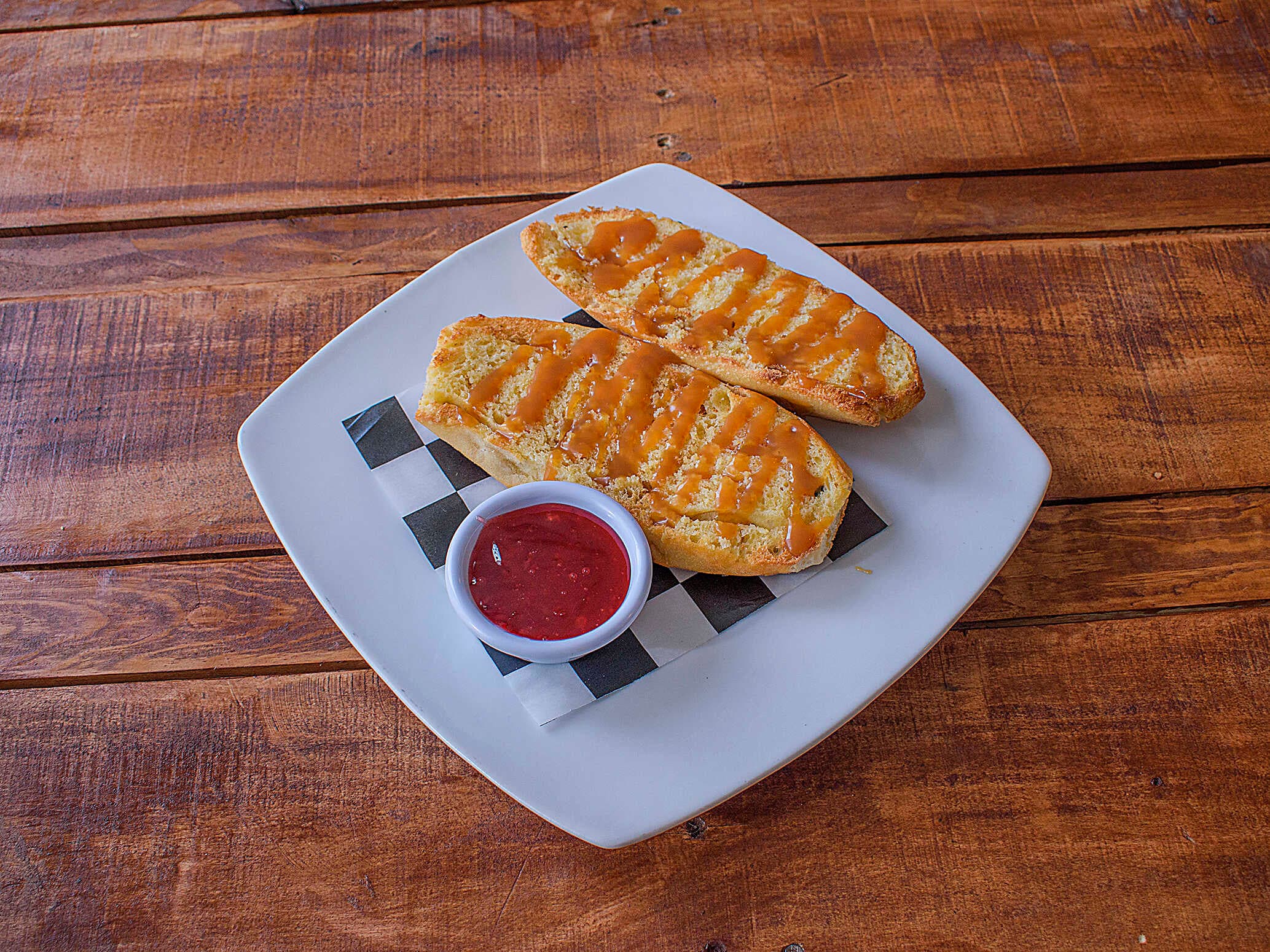 Molletes Dulces + Tu Bebida Favorita