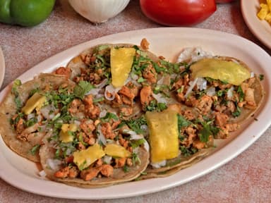 Combo 4 Tacos + Agua Fresca 1 Litro