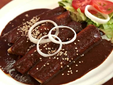 Mole con pollo