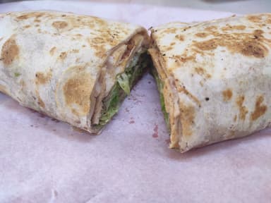 Burrito Pollo con Quesillo