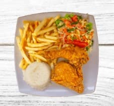 Bandeja con Pollo Broaster