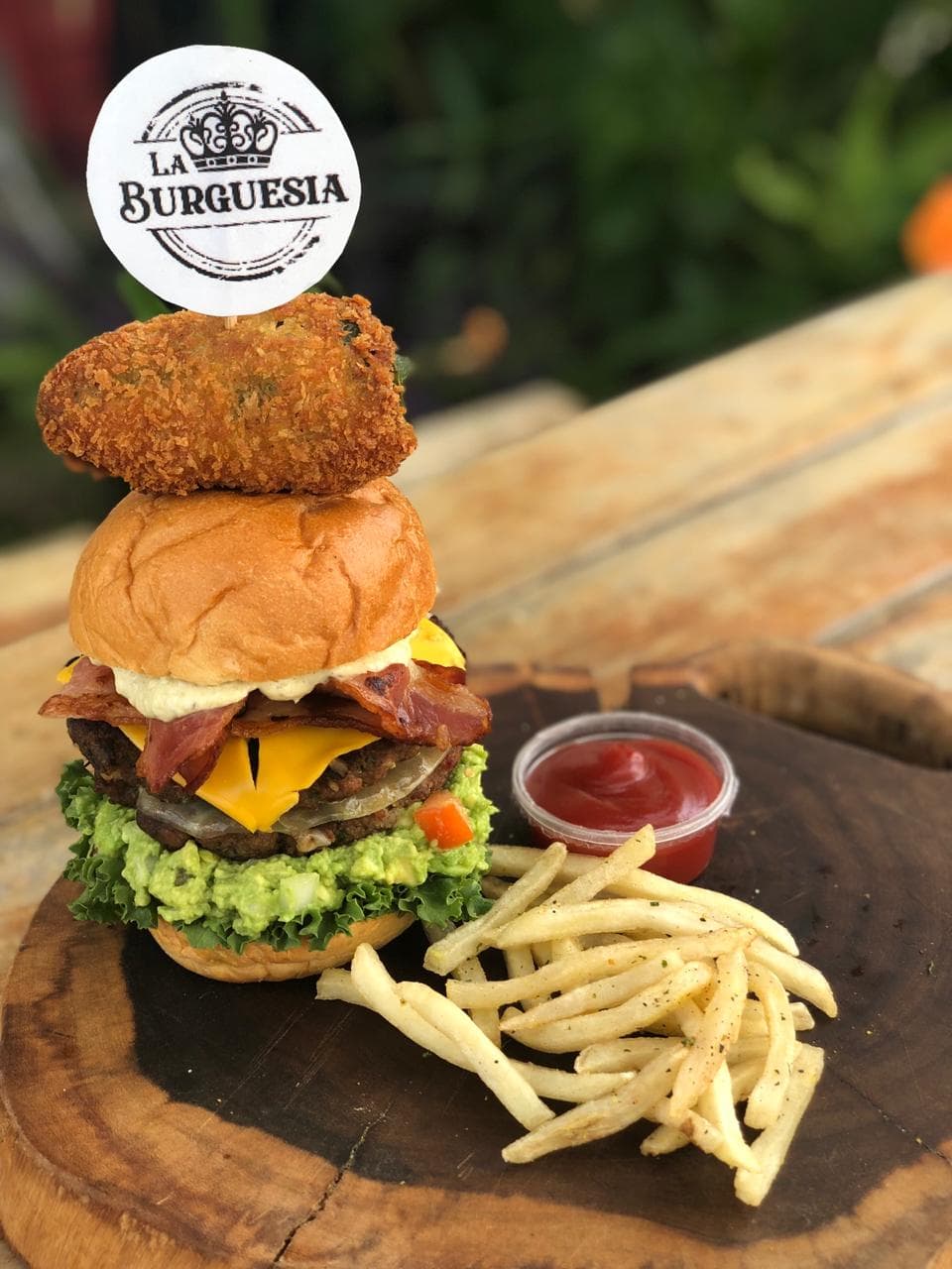 Hamburguesa La Monarca