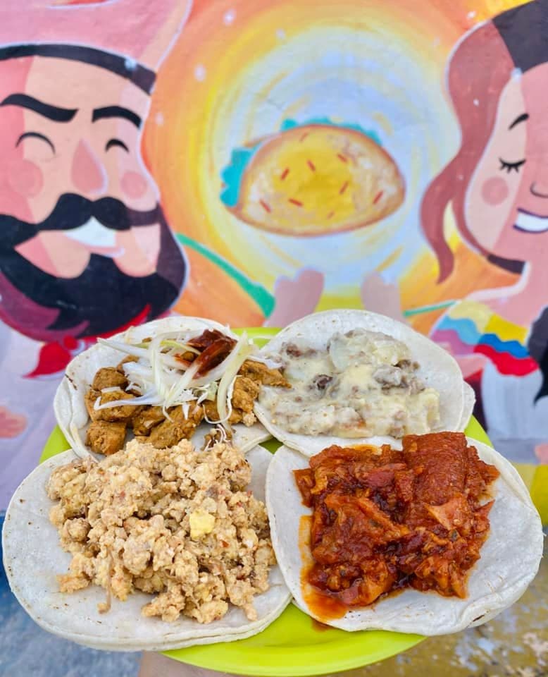 Taco de guisado combinado