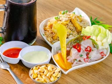 Ceviche de Pescado + Chaufa de Pescado + Chicha