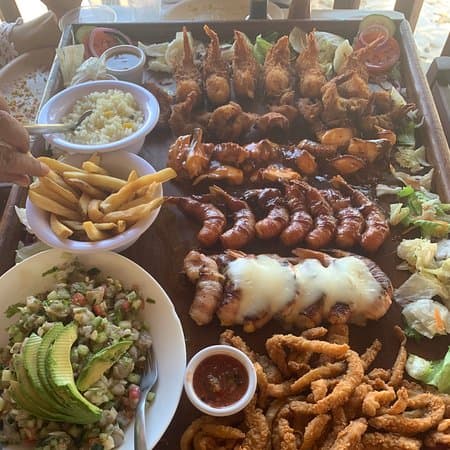 Mega Parrillada de Mariscos