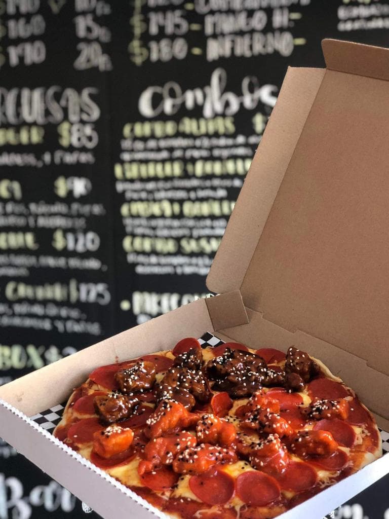 PIZZA BONELESS FAMILIAR